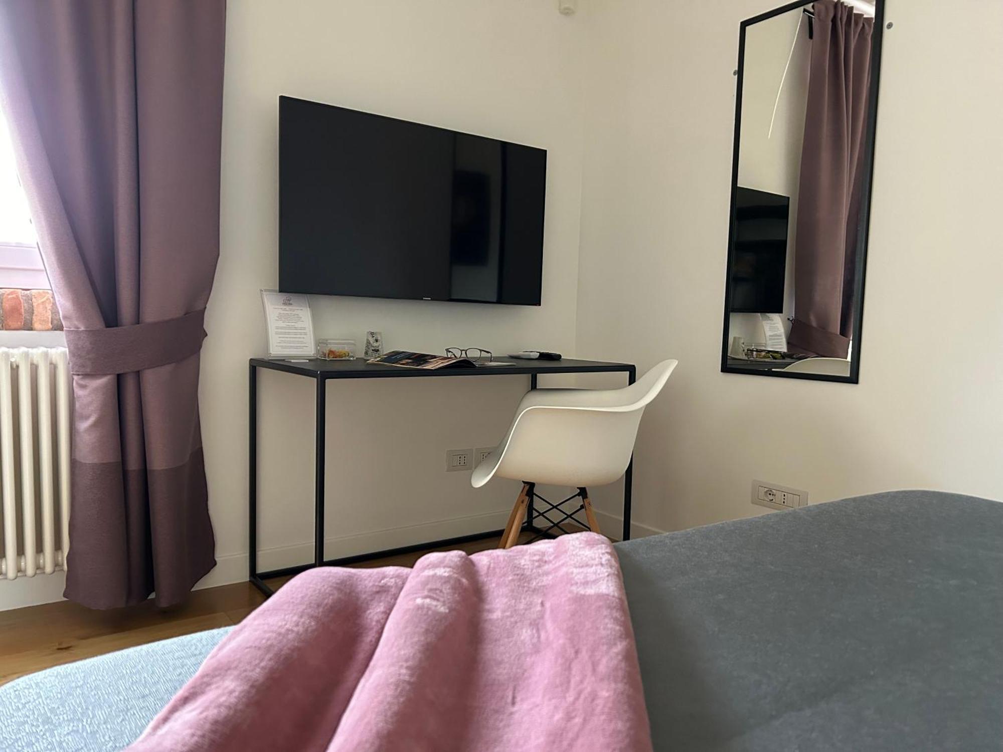 לינה וארוחת בוקר לטינה Casale Appia מראה חיצוני תמונה